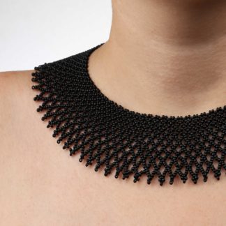 Силянка з бісеру чорна