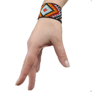 Браслет з бісеру Гуцульські мотиви