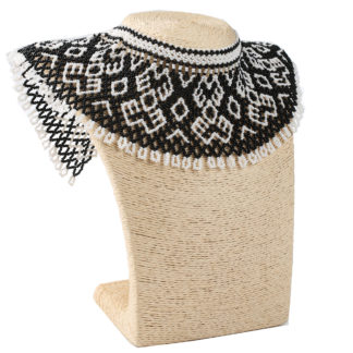 Силянка з бісеру чорно-біла